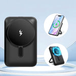 Lade das Bild in den Galerie-Viewer, Power Bank, Magsafe Charger with LED Display, 10000mAh Portable Charger with Foldable Stand, 20W PD Fast Charging for iPhone 17 16 15 14 13 12, Black