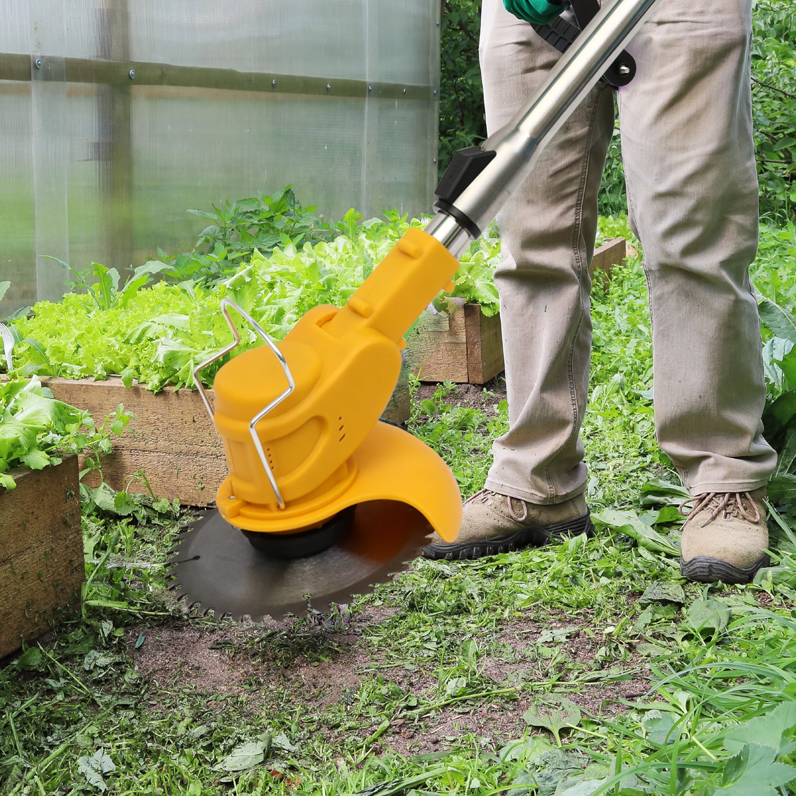 How to Use a Gas-Powered Trimmer for Yard Work: Expert Tips